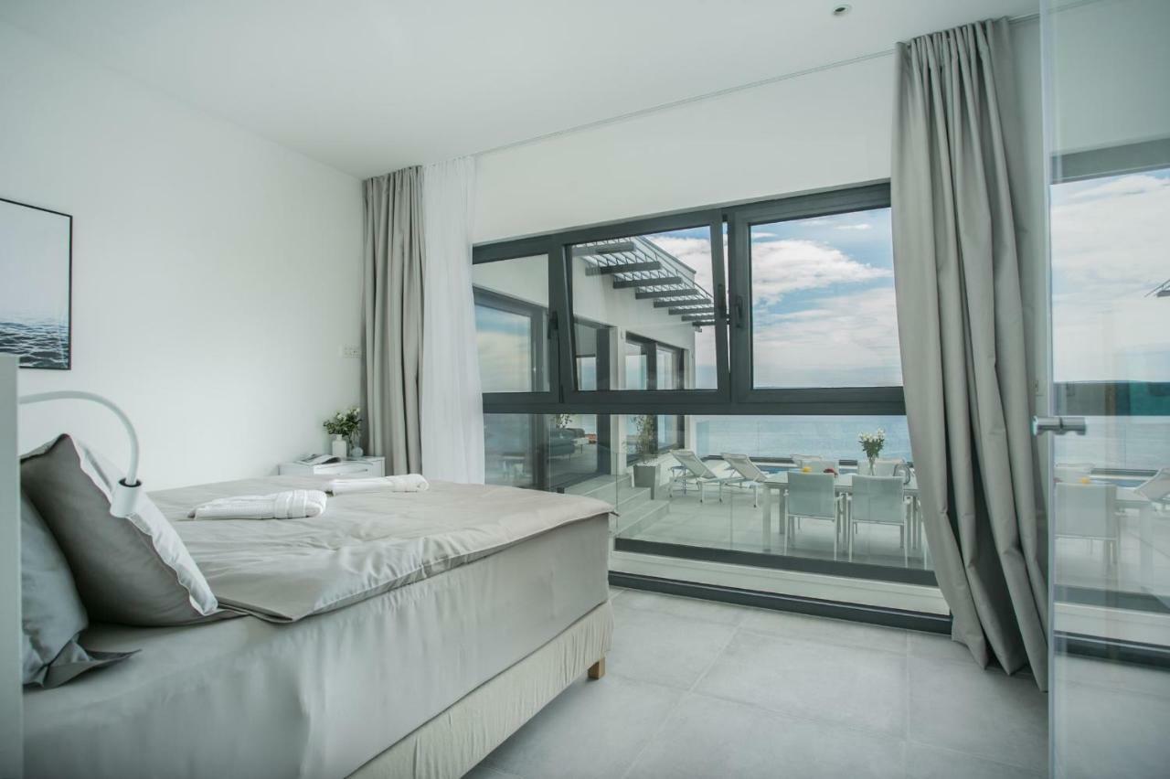טרוגיר Holiday Home Olive Exclusive - 8 People, Heated Pool, Okrug Gornji, Sea View מראה חיצוני תמונה