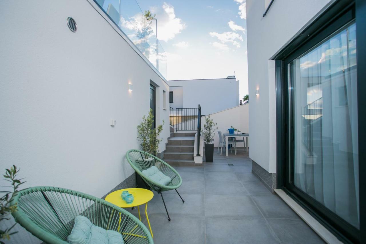 טרוגיר Holiday Home Olive Exclusive - 8 People, Heated Pool, Okrug Gornji, Sea View מראה חיצוני תמונה