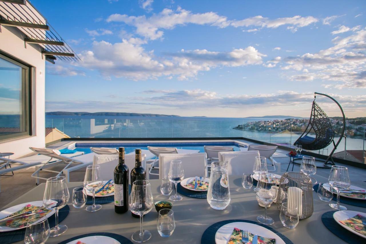 טרוגיר Holiday Home Olive Exclusive - 8 People, Heated Pool, Okrug Gornji, Sea View מראה חיצוני תמונה