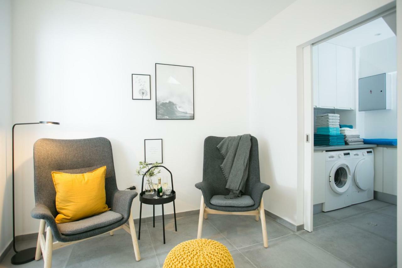 טרוגיר Holiday Home Olive Exclusive - 8 People, Heated Pool, Okrug Gornji, Sea View מראה חיצוני תמונה